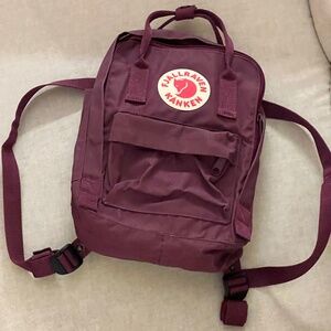 ! PRICE DROP ! NEVER USED—KÅNKEN MINI BACKPACK—10 x 12 x4 in, w/ straps & handle